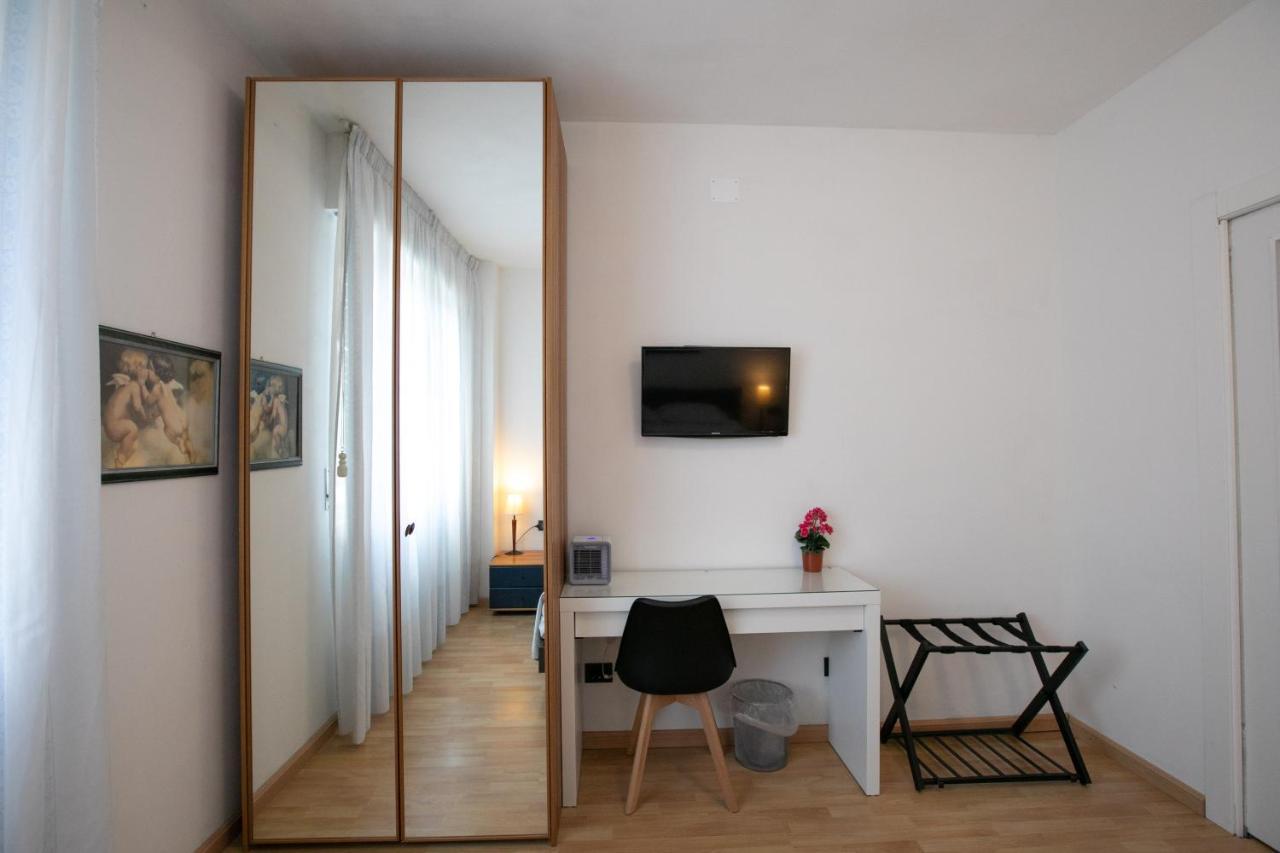 Mirea'S Rooms Ascoli Piceno Buitenkant foto