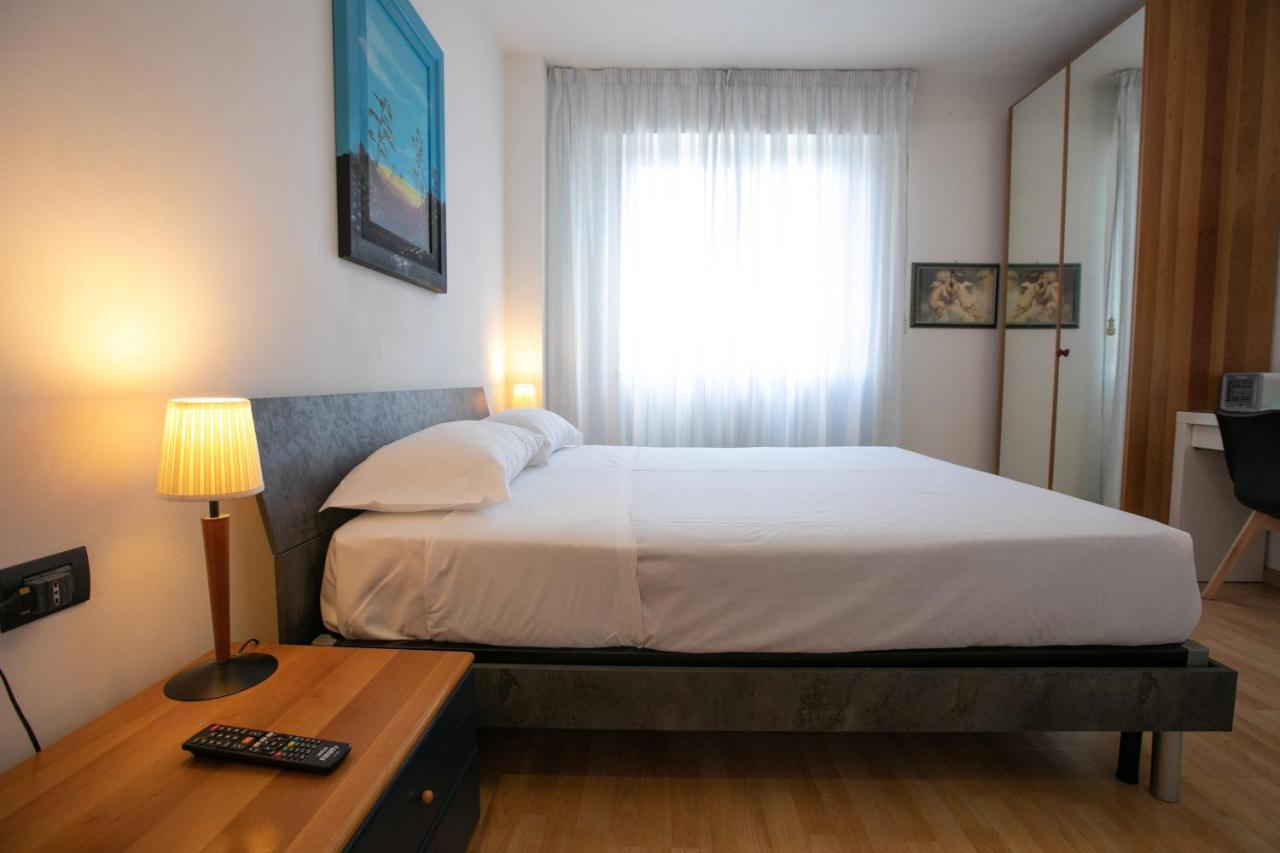 Mirea'S Rooms Ascoli Piceno Buitenkant foto