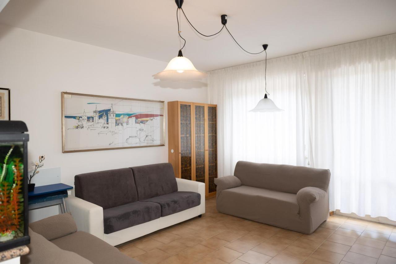 Mirea'S Rooms Ascoli Piceno Buitenkant foto