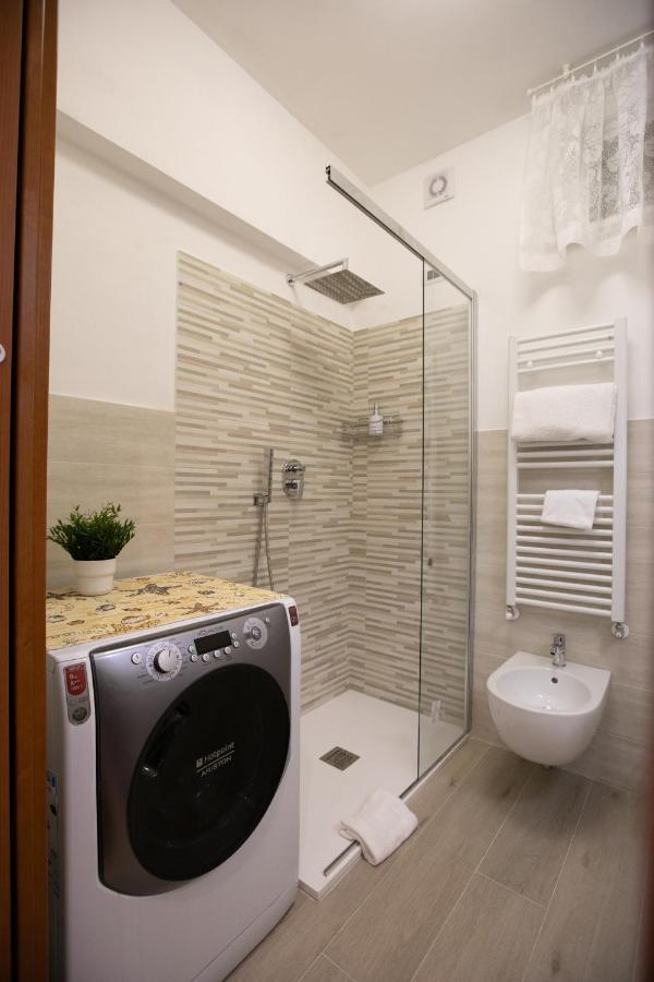 Mirea'S Rooms Ascoli Piceno Buitenkant foto