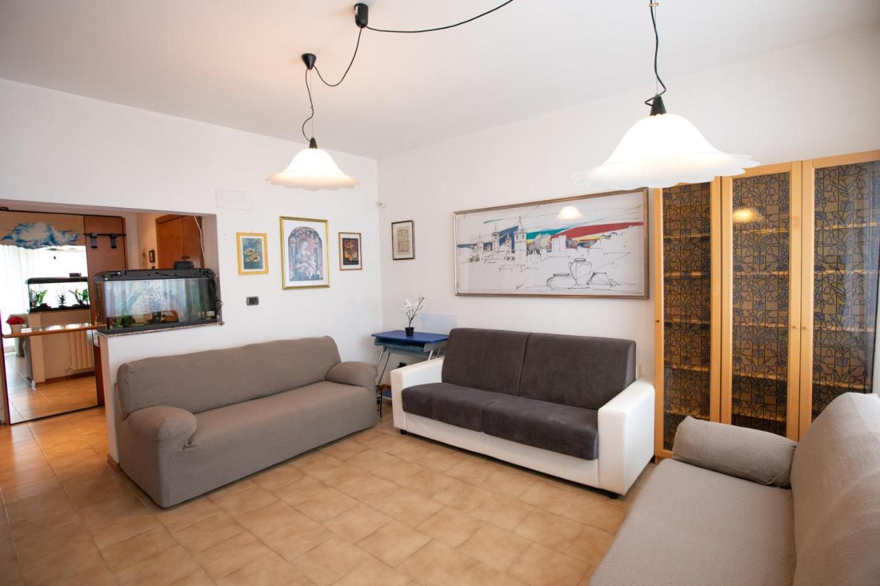 Mirea'S Rooms Ascoli Piceno Buitenkant foto